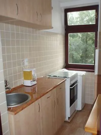 Inchiriez apartament mobilat 2 cam. Gara de Nord - Imaginea 10
