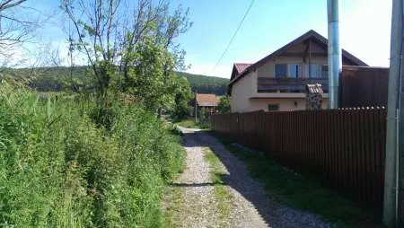 Vand teren la Valcele, jud. Covasna, pentru casa de locuit sau casa de vacanta, pensiune - Imaginea 1
