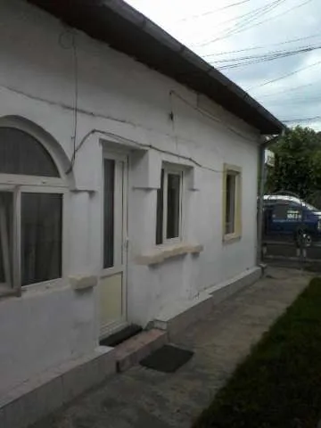 VAND CASA CAMPULUNG - Imaginea 1