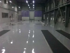 Pardoseli cu rasini sintetice specifice pentru industria auto