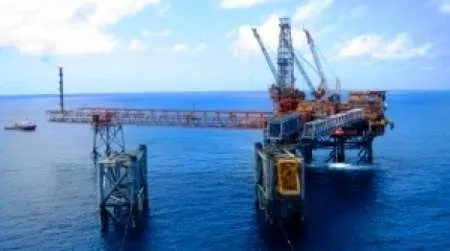 Angajam persoane in domeniul petrolier - Imaginea 1