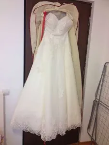 Vand rochie mireasa IEFTIN