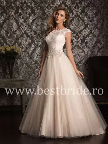 Inchiriere rochie de mireasa - Imaginea 3