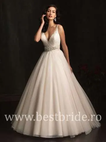 Inchiriere rochie de mireasa - Imaginea 11