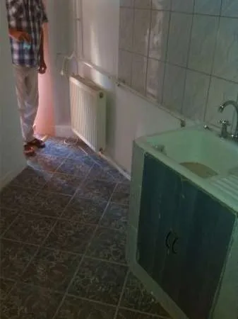 Vand/schimb, ap.o camera Tecuci, cu ap. Galati - Imaginea 5