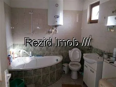 Vanzare casa parter 100 mp + teren 1574 mp Buftea - Imaginea 4