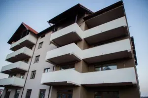 Apartament 4 camere, imobil nou, Sebes - Petresti