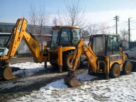 Miniexcavator de inciriat Bucuresti si ilfov, Chitila, Mogosoaia, Otopeni, Buftea, Corbeanca, Voluntari, Tunari. - Imaginea 3