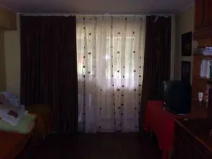 Comanesti,apartament cu 6 camere in zona centrala