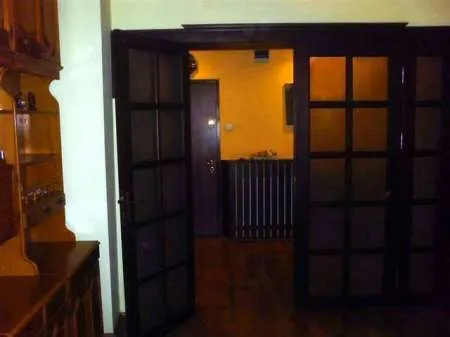 Comanesti, apartament cu 6 camere in zona centrala - Imaginea 2