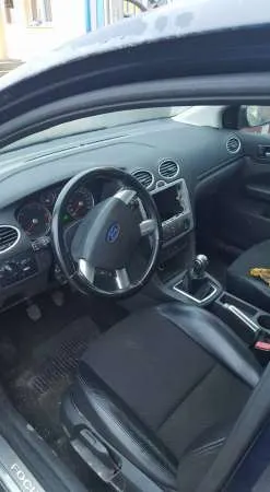 dezmembrez ford focus  - Imaginea 3