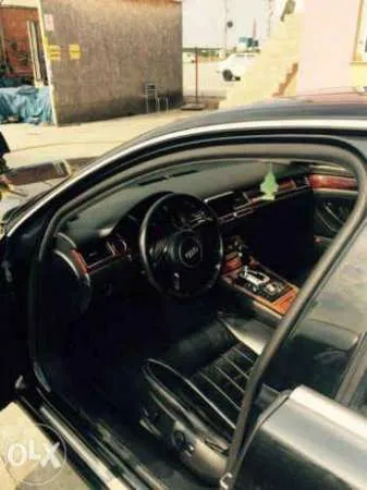 dezmembrez audi a8 - Imaginea 4