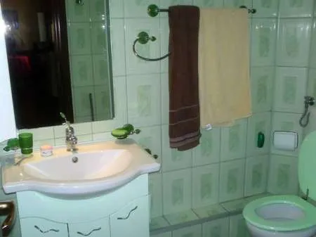 Comanesti, apartament cu 6 camere in zona centrala - Imaginea 11
