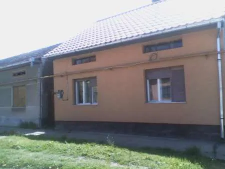 Vand urgent casa Caransebesul Nou - Imaginea 1