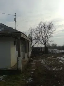 Vand casa cu suprafata mare,cu vad comercial, comuna Movileni, Tecuci