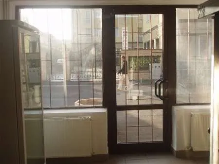 Inchiriez spatiu comercial Brasov, Centrul Civic - Imaginea 2