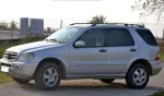 Mercedes-Benz ML270 - Miniatura 3
