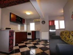 Vanzare apartament 3 camere Unirii, an constructie 1990