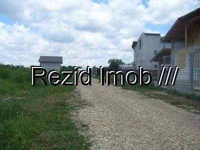 VANZARE TEREN INTRAVILAN 638 MP LANGA PADURE - Imaginea 2