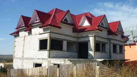 Acoperisuri cu tabla tip tigla si tigla ceramica - Imaginea 2