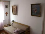 Ofer spre inchiriere apt 2 camere centru etaj 2 - Miniatura 1
