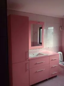 Mobilier personalizat la comanda 