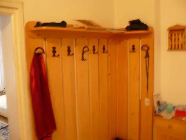 Ofer spre inchiriere apt 2 camere centru etaj 2 - Imaginea 2