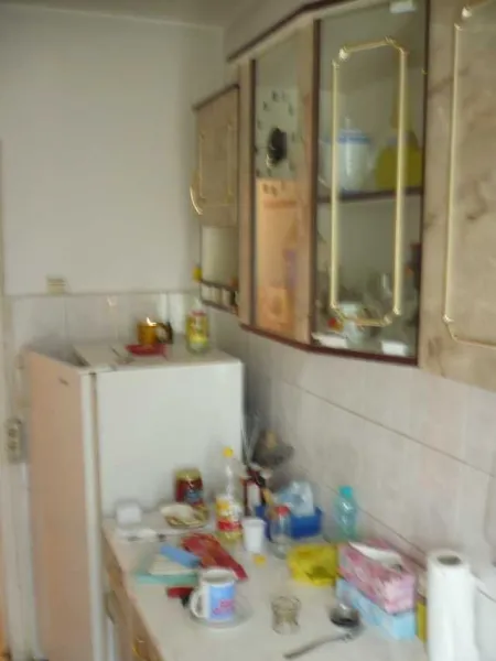 Ofer spre inchiriere apt 2 camere centru etaj 2 - Imaginea 4
