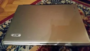 ieftin !! Laptop Acer Extensa 5513zwlmi  este ca Nou cititi anunt !!