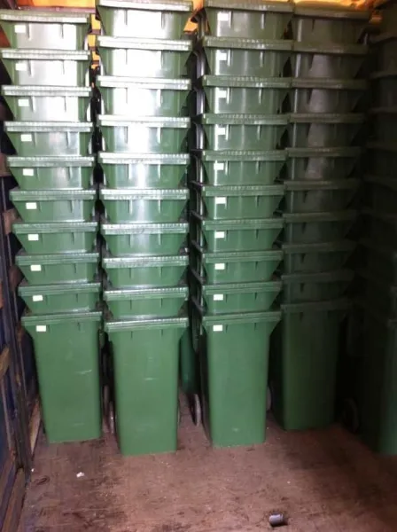 Vindem din stoc pubele , europubele 120 litri, 140 litri second hand - Imaginea 3
