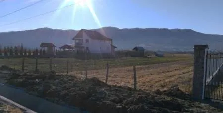 Vand teren construibil in intravilanul orasului Calimanesti - Imaginea 4