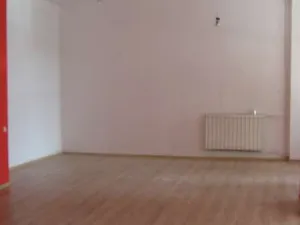 Oferta inchiriere spatiu comercial- Unirii Sud, amenajat( 161)