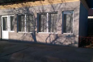 vand casa in com.Nanov