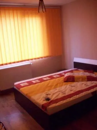 inchiriez apartament cu 2 camere pt pretentiosi - Imaginea 4