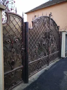porti fier forjat