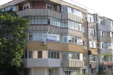 Vand Apartament 4 camere, Galati, Zona General, 57.500 EUR - Imaginea 2