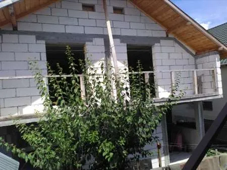 Casa in Maracineni, Arges - P + M - Imaginea 2
