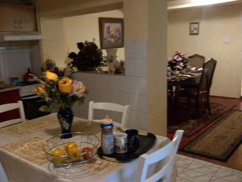 CASA DE VANZARE IN DARLOS - Imaginea 4