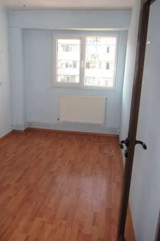 Vand Apartament 4 camere, Galati, Zona General, 57.500 EUR - Imaginea 5