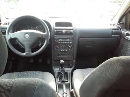 OPEL ASTRA - Imaginea 4