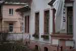Teren 1261 mp si conac cu 16 camere - Miniatura 3