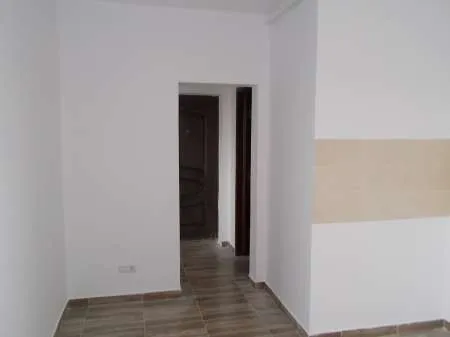 garsoniera cu 32 mp utili + terasa 6 mp, decomandata - Imaginea 4