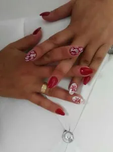 Unghii cu gel