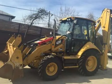 Inchiriez buldoexcavator - Imaginea 1