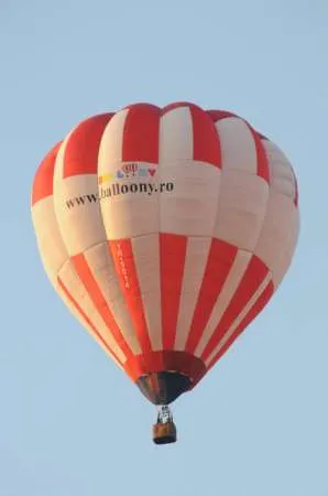 Zbor cu balon cu aer cald - Imaginea 1
