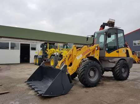 Incarcator frontal  Marca Manitou AHLMANN  - Imaginea 1