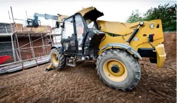 Inchiriez telehandler/ incarcator telescopic - Imaginea 3