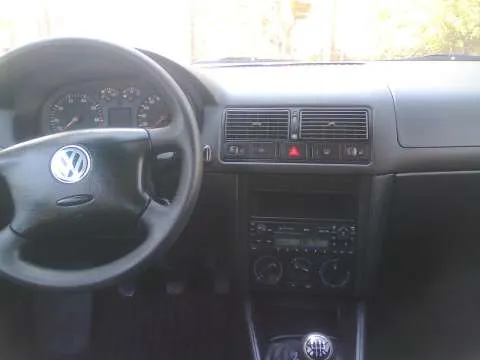 Vand Golf 4 , an 2002 , 1, 4 benzina - Imaginea 1