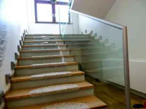 Balustrada din sticla