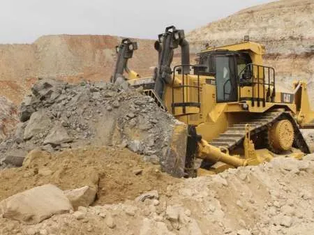 Inchiriez bulldozer - Imaginea 1